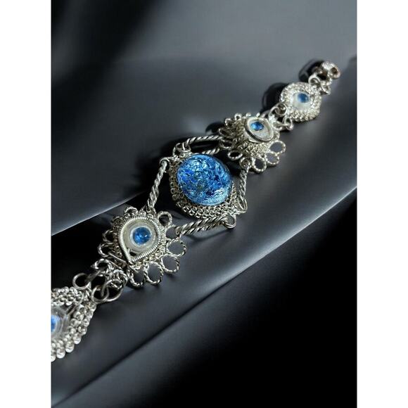 Vintage Blue and Silver Necklace - Picture 2 of 3